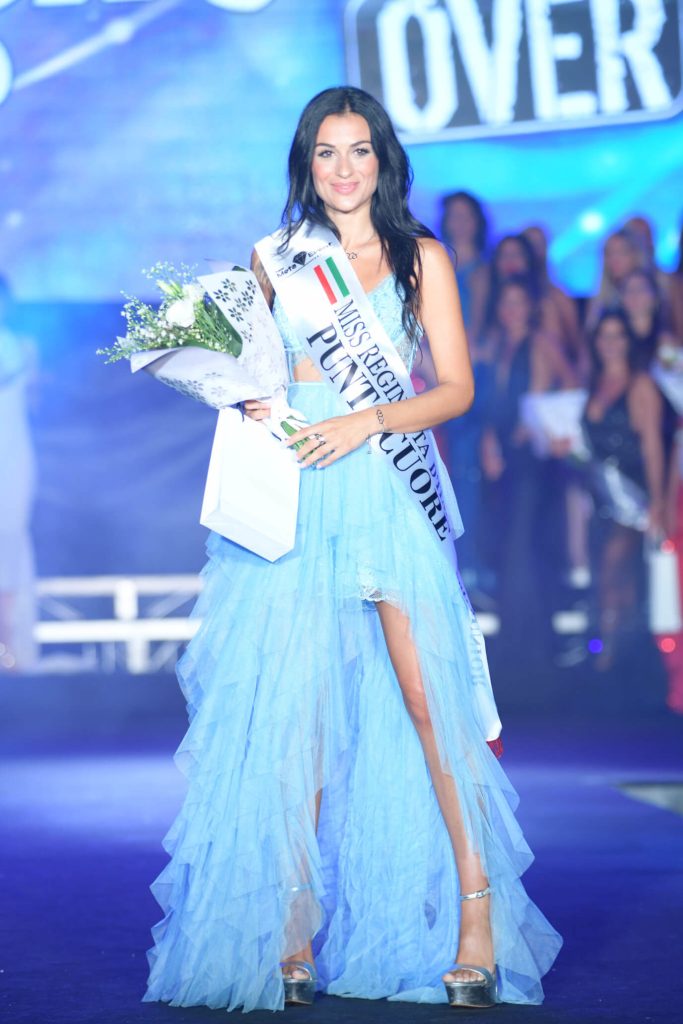 LAURA ROSATI FASCIA PUNTOCUORE